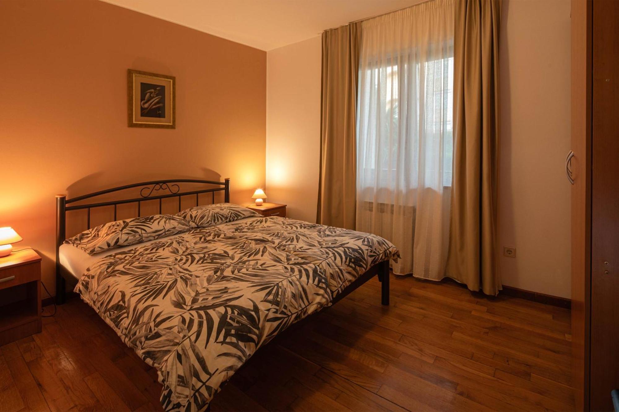 Bozena Apartment