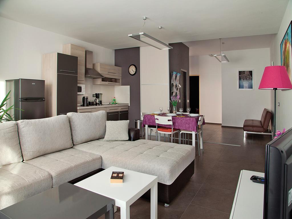 Bozena Apartment
